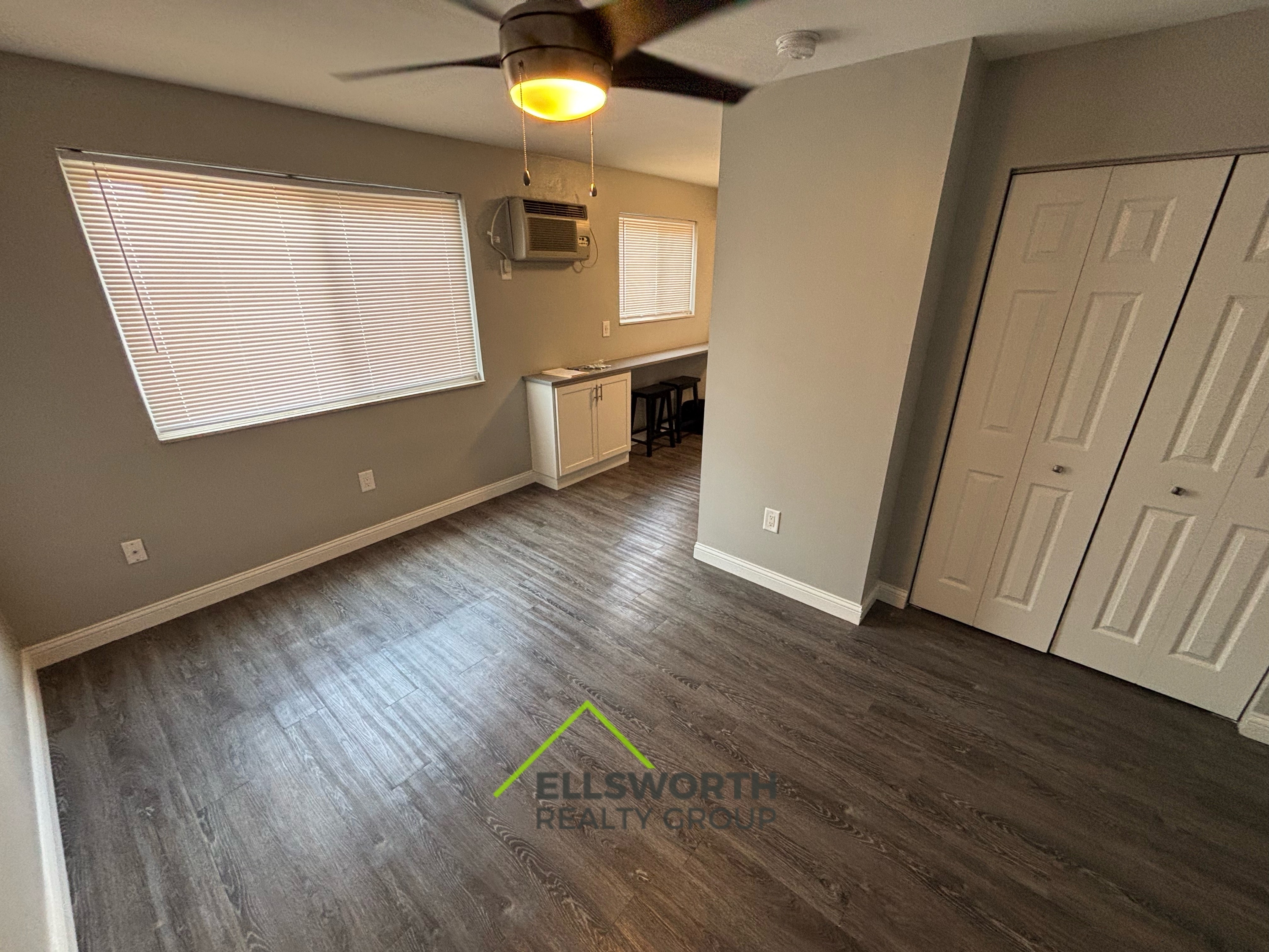 2208 Lawn Avenue - 8